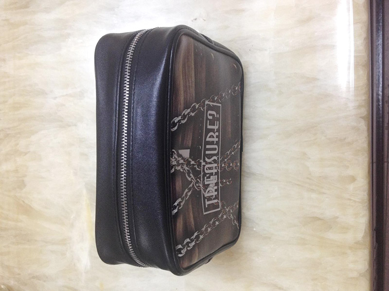 印衣服的熱轉(zhuǎn)印機(jī)多少錢？如何選購適合的設(shè)備？